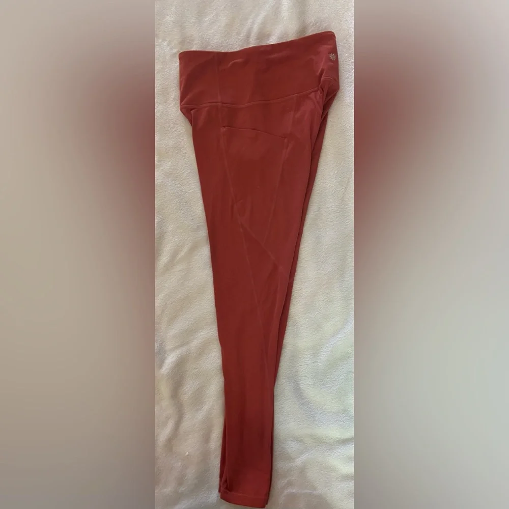 ATHLETA -Salutation Stash Tight Size Small - Picture 7 of 14